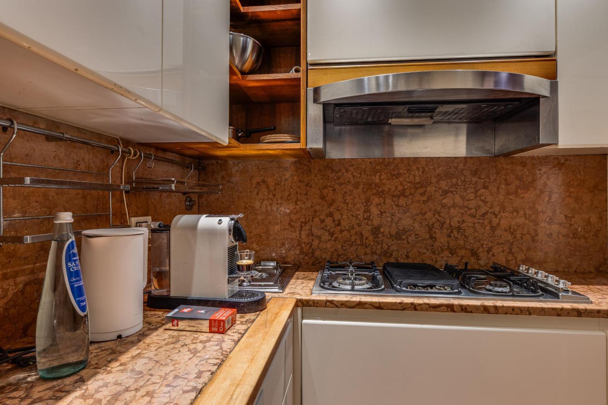 Fico Giallo - Piazza Navona Apartment Rom